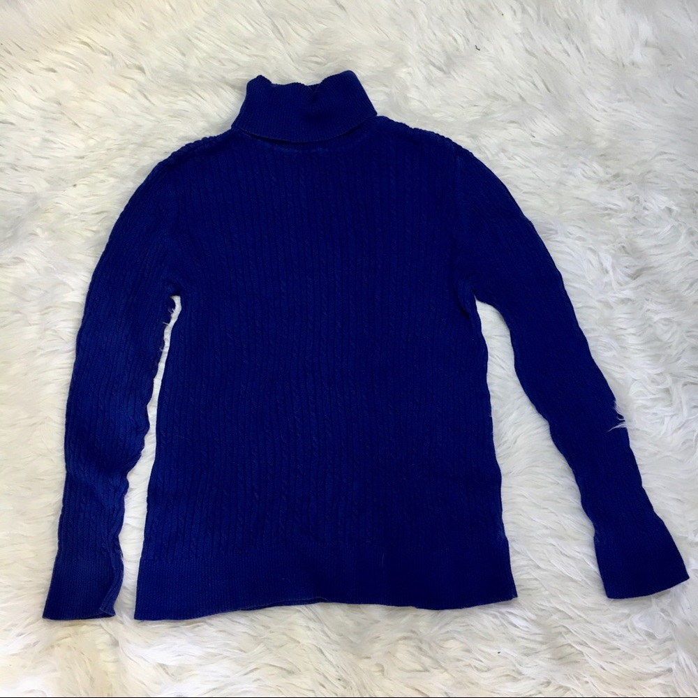 Vintage cable knit turtle neck sweater